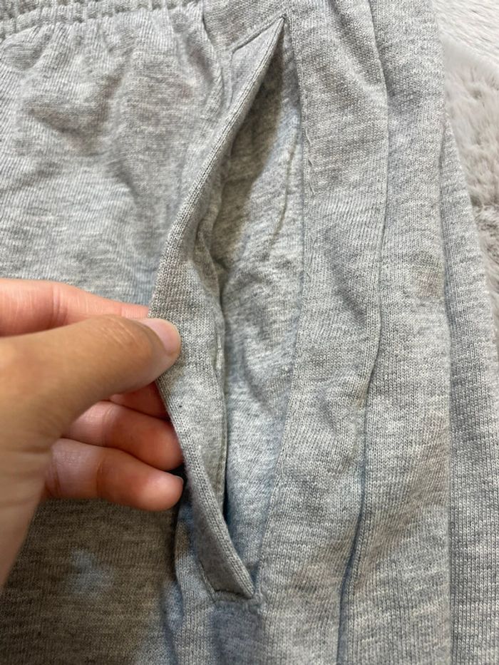 Ensemble Nike t-shirt + Short gris - Taille M - photo numéro 3