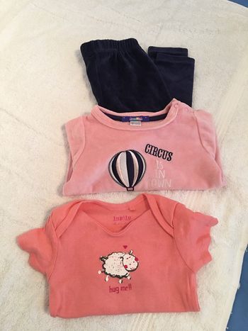 Ensemble pyjama polaire  +body 12-24 mois neuf