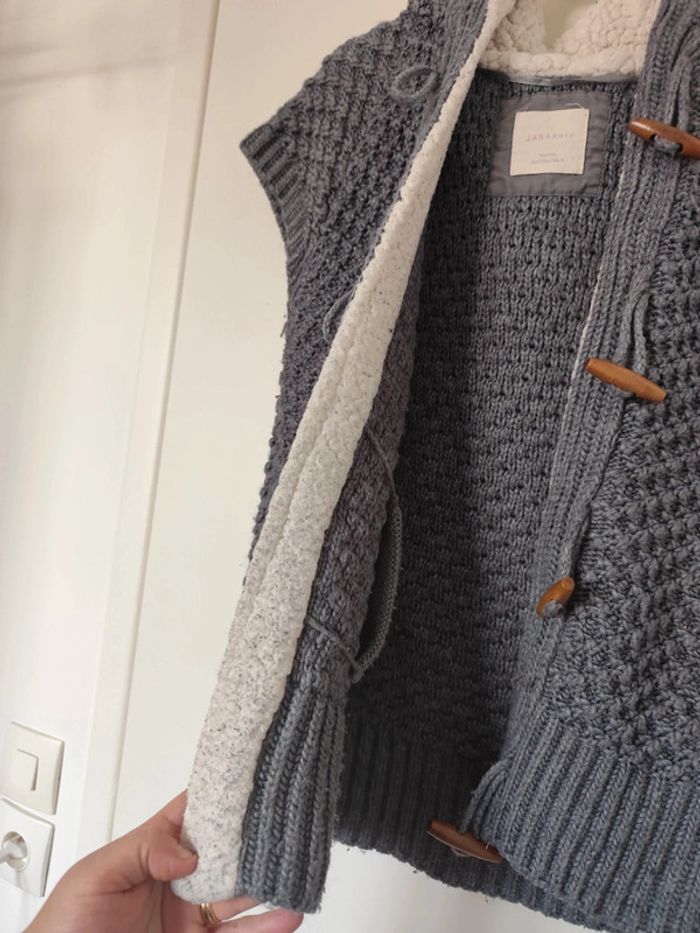 Gilet sans manches avec capuche bien chaud et fourré taille L Zara - photo numéro 9