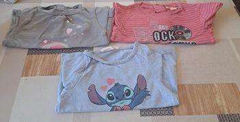 Lot sweat-shirt/sous pull