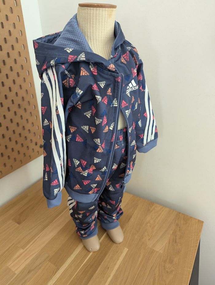 Ensemble adidas 9-12 mois