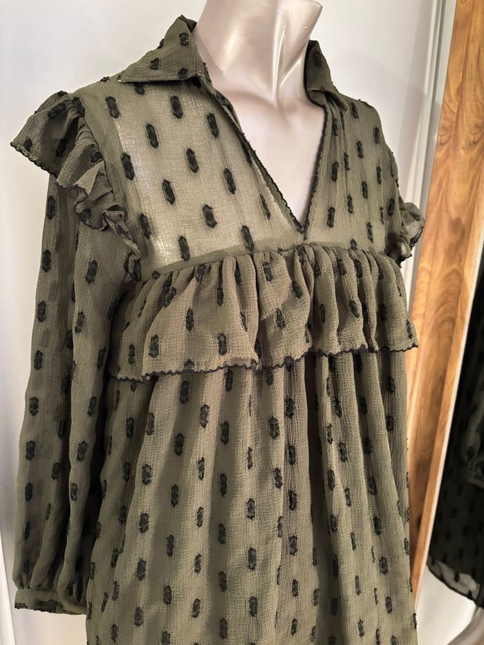 Robe bohème courte fluide kaki à pois texturés – Zara – Taille XS (34) - photo numéro 5