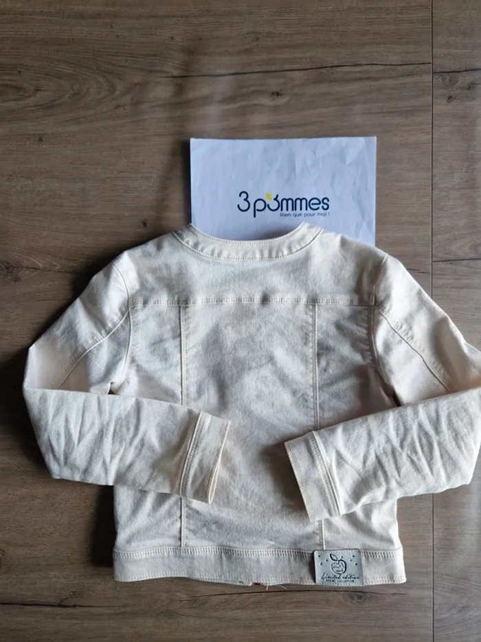 Veste légère 3 pommes 🍎  7-8 ans - photo numéro 2
