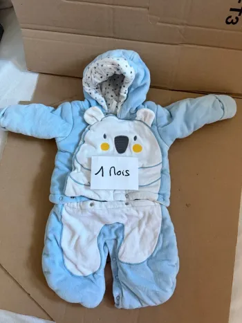 Combinaison chaîne bébé 1 mois