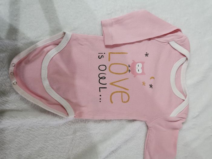 Lot 11 bodies 3 mois - photo numéro 2