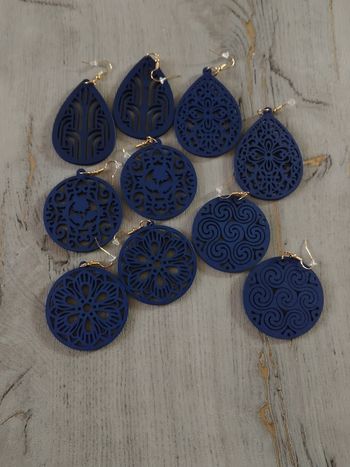 Lot boucles d'oreilles neuves bois