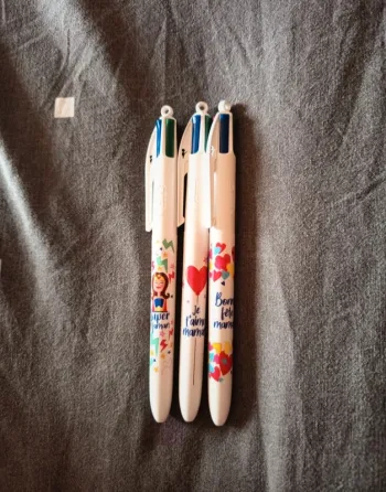 Stylos bic 4 couleurs super maman