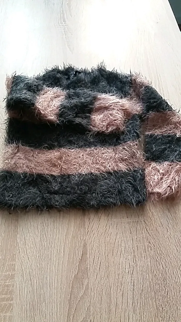 Pull poilu taille 4 ans