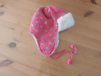 Bonnet rose à pois