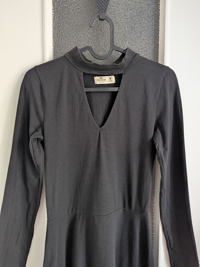 Robe noire hollister taille M 38 - photo numéro 2