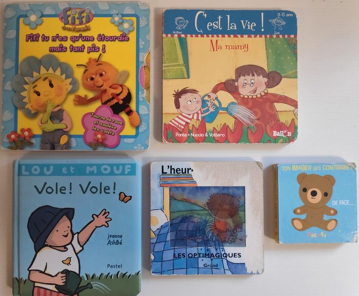 Lot de 5 livres bébé