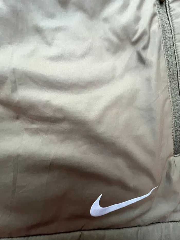 Veste sans manche Nike running taille S - photo numéro 3