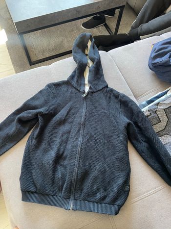 Gilet capuche bleu Zara