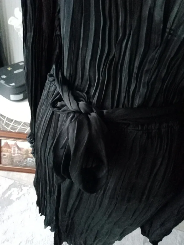 Robe noir style blouse - photo numéro 5