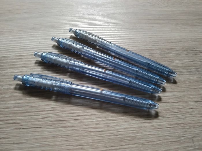 Lot stylo bleus