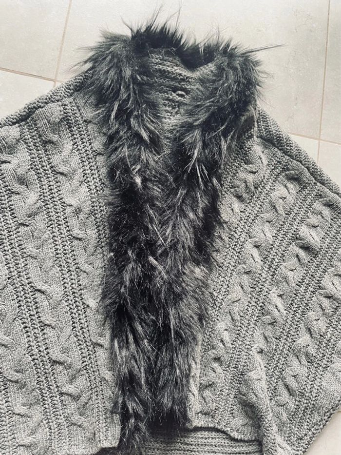 Poncho cape chauve souris hiver fausse fourrure - photo numéro 4