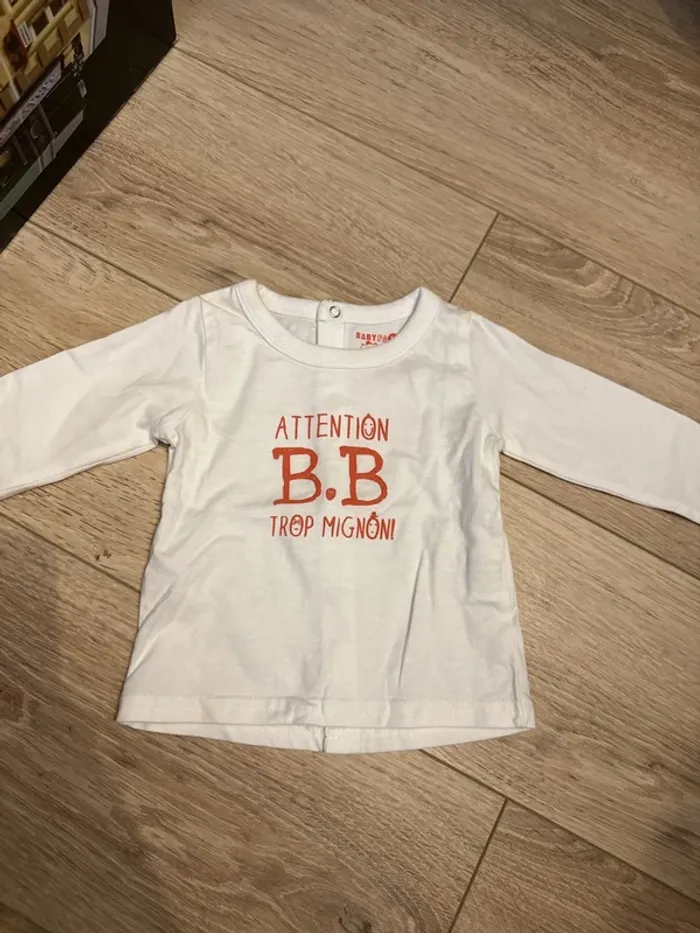 TEE shirt