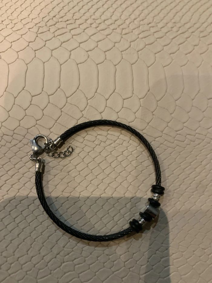 Petit bracelet rigide noir avec petit brillant - photo numéro 3