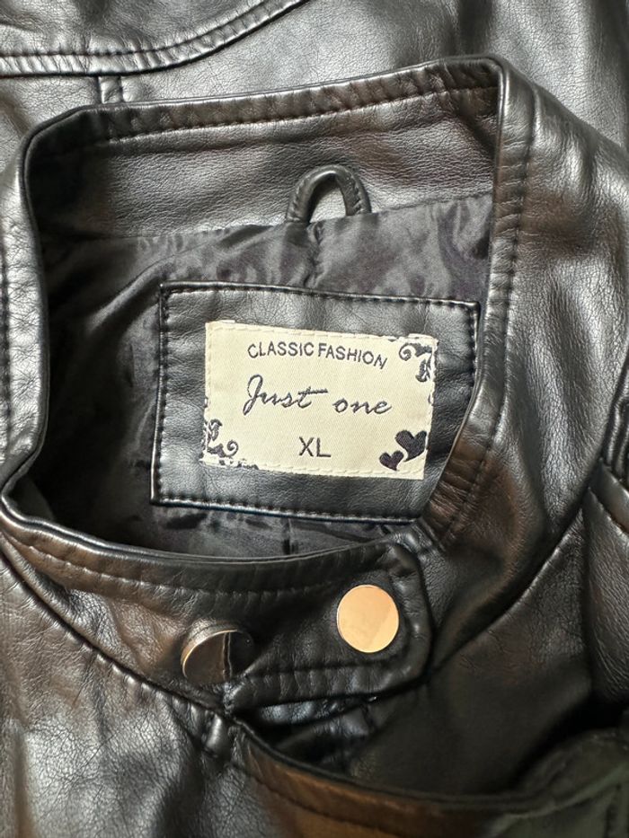 Perfecto Just One Taille 42 - photo numéro 3