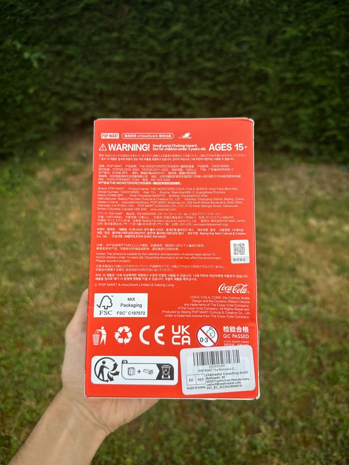 Pop Mart Labubu The monsters Vinyl Face Coca Cola - photo numéro 3