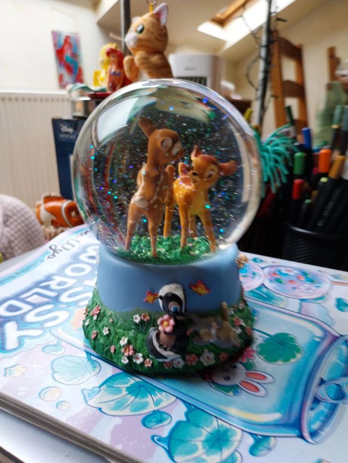 Snowglobe musical Bambi importation usa - photo numéro 2