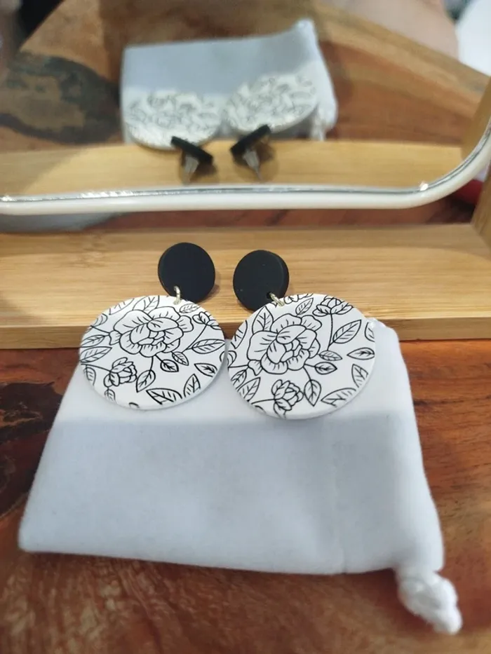 Boucle d'oreille