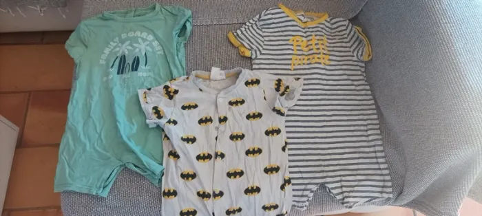 Lot de 3 combishort/ pyjama 3 ans