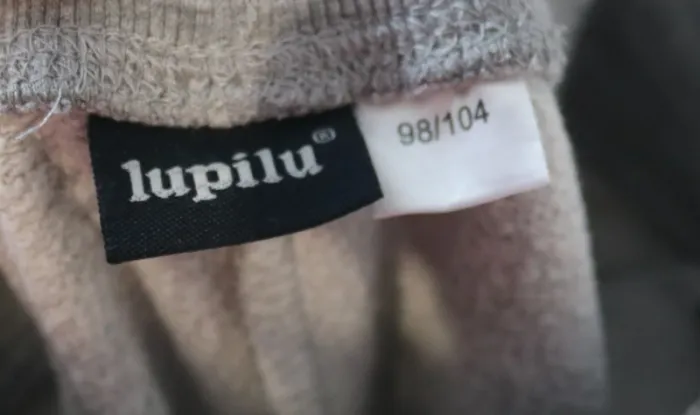 Ensemble haut/jogging Lupilu, pull Adidas et gilet Même pas peur 4 ans - photo numéro 5