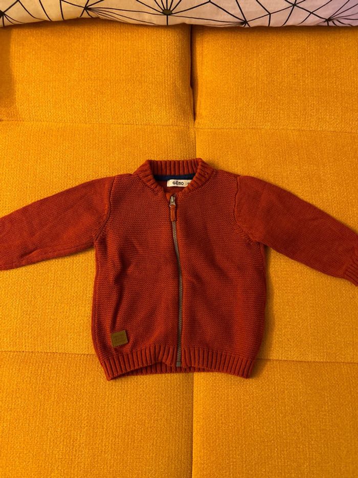 Gilet zippé 6 mois