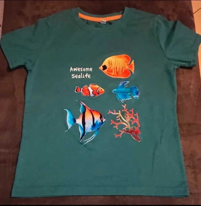 Tee-shirt motif poisson