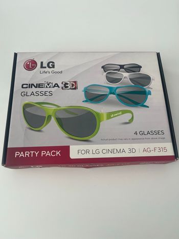 4 paires de lunettes 3D  