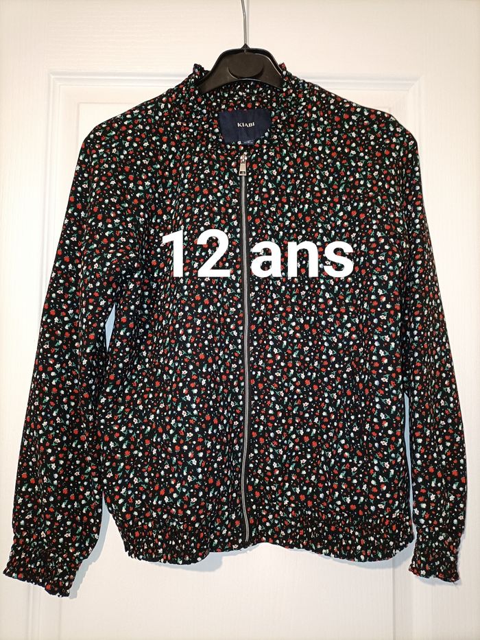Magnifique blazer 12 ans neuf noir rouge blanc Kiabi