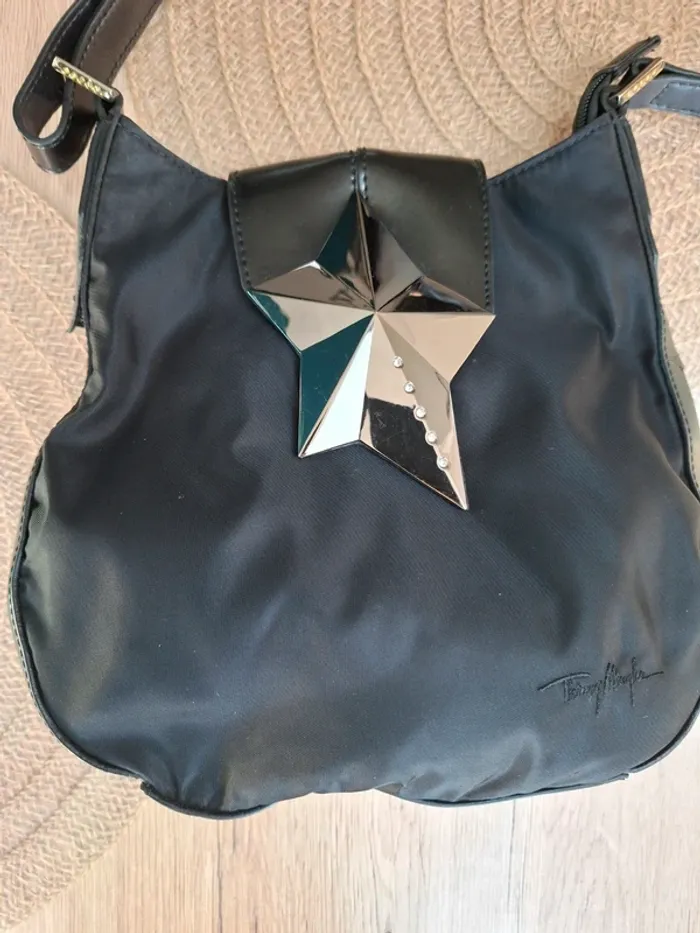 Sac Thierry Mugler noir vintage – Étoile métallique – Bandoulière