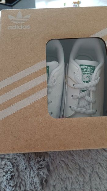 Chaussures Stan Smith Crib Adidas taille 20