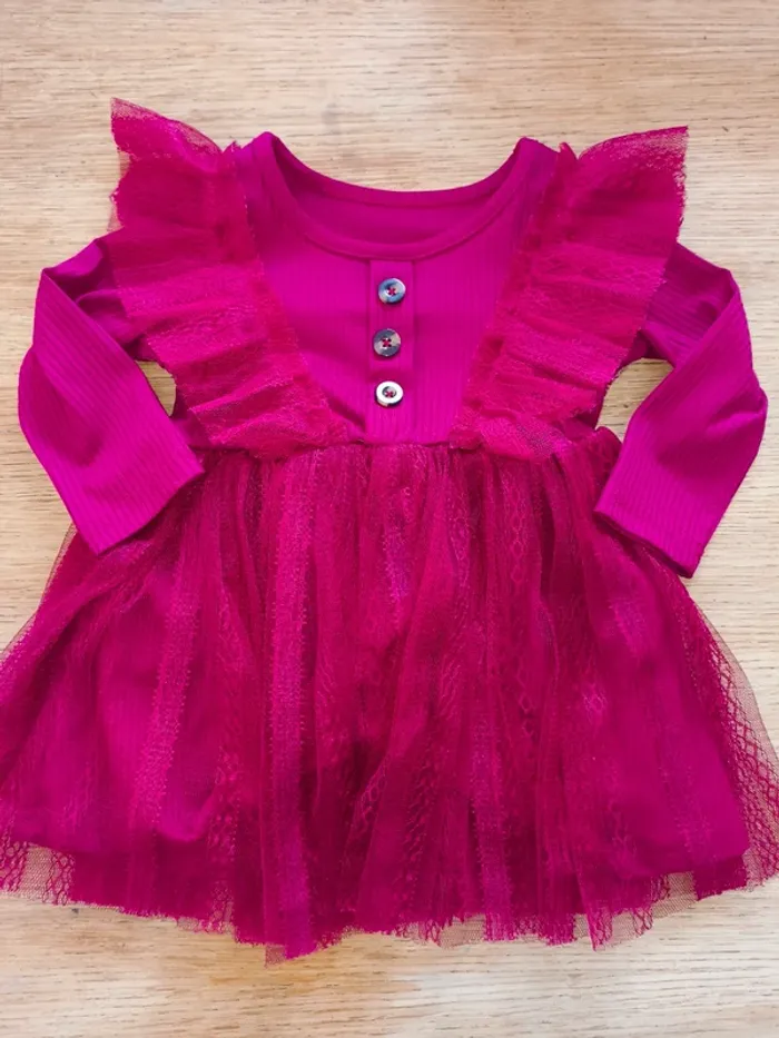 Robe dentelle fille bordeaux 9 12 mois excellent état