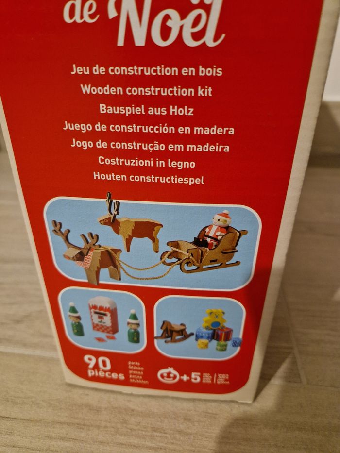 Chalet bois du père Noël neuf - photo numéro 3