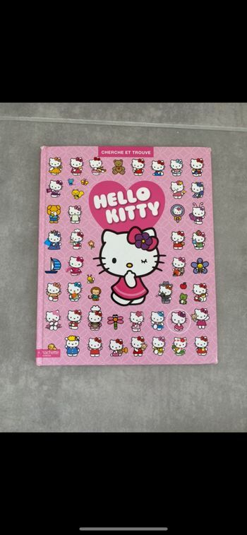 Livre Hello Kitty Cherche et trouve