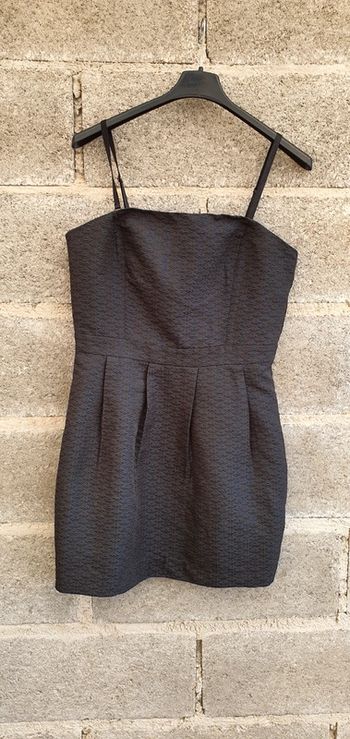 Très belle robe de chez Camaïeu taille 40 en excellent état 👌