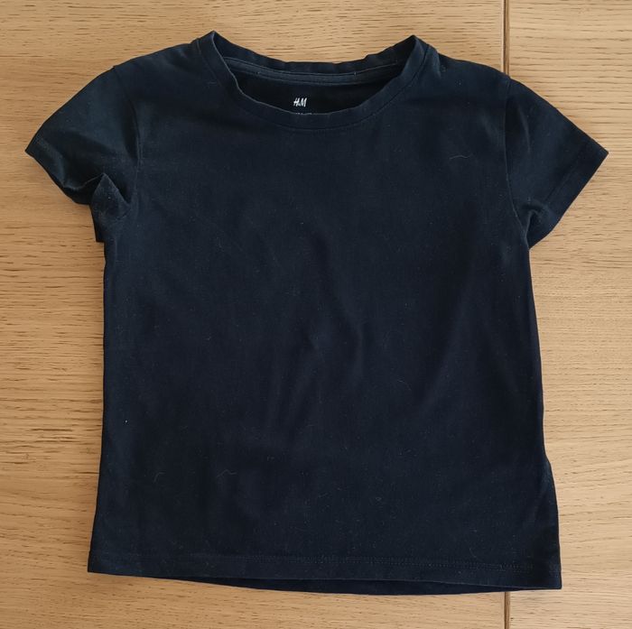 LOT : 6 t-shirts col rond manches courtes coton H&M unis 2-4 ans fille - photo numéro 8