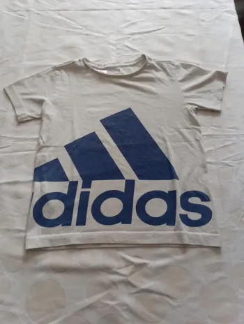 Tee shirt manches courtes adidas taille 9-10 ans