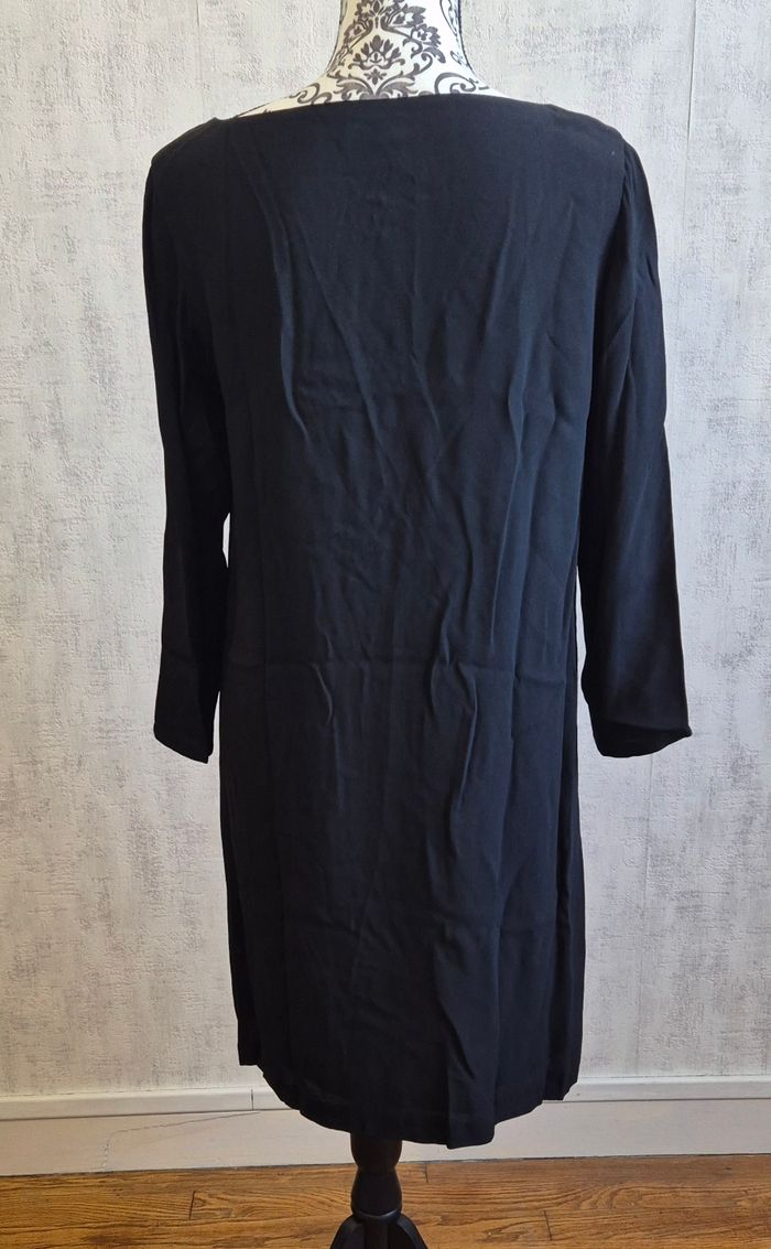 robe manche longue fluide noire Tara Jarmon taille 40 L - photo numéro 4