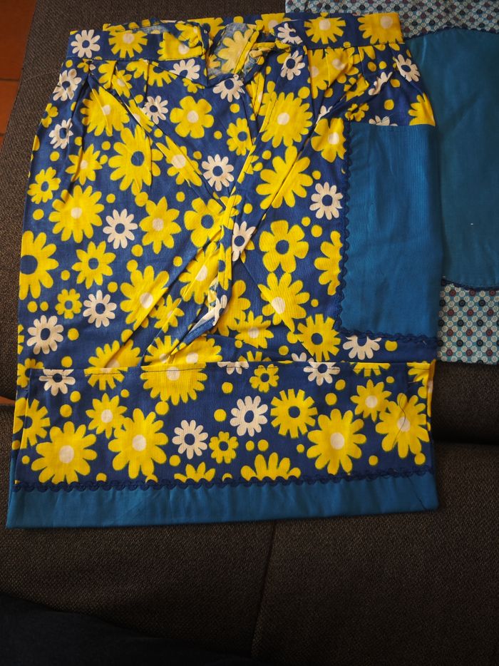 Lot 2 tablier avec bavette - photo numéro 2