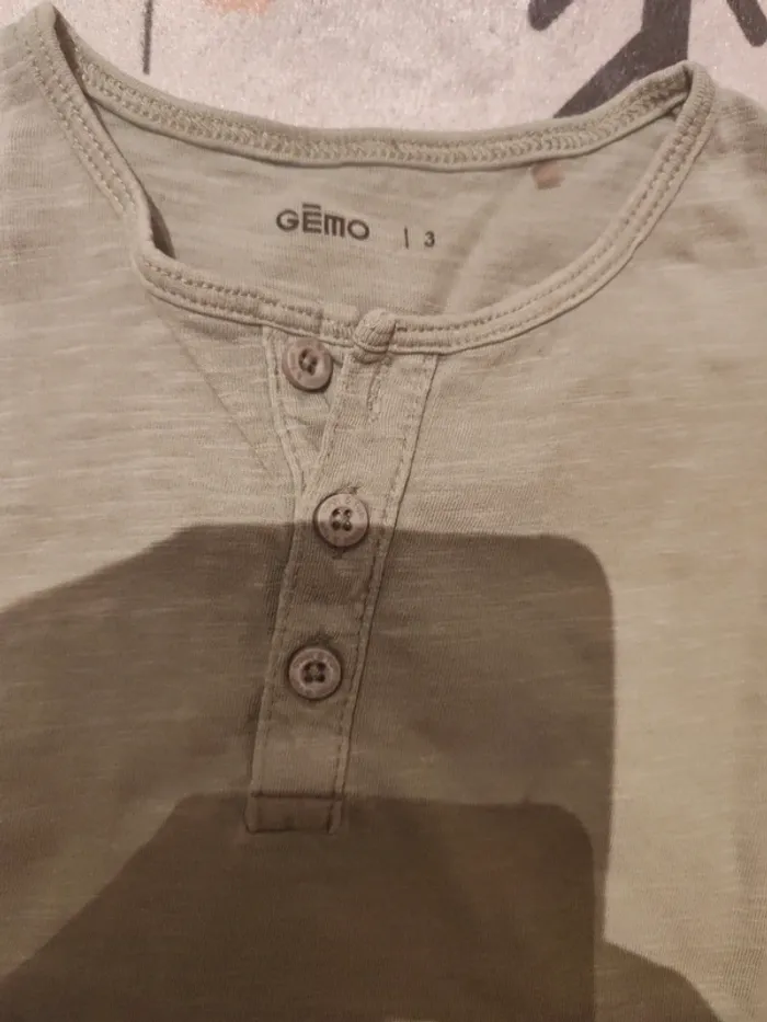 2 t-shirts - photo numéro 6