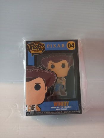 Pop pins woody