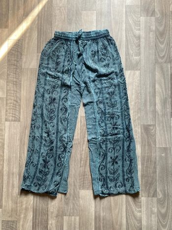 Embroidered trousers
