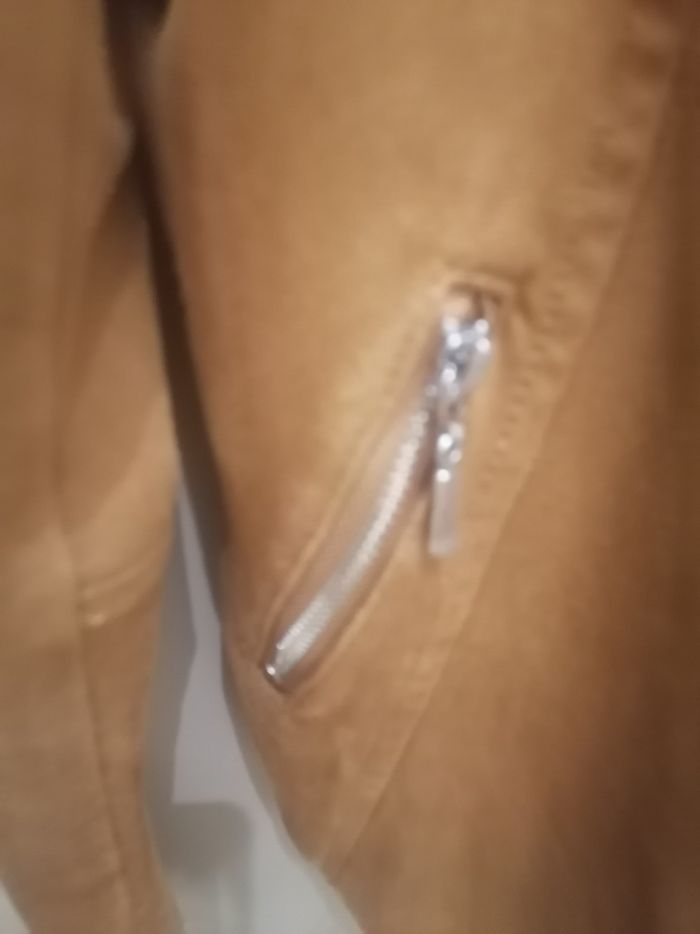 Veste femme  daim neuve 38 cache cache - photo numéro 4