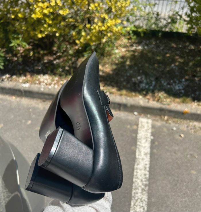 Chaussure noires neuves - photo numéro 5