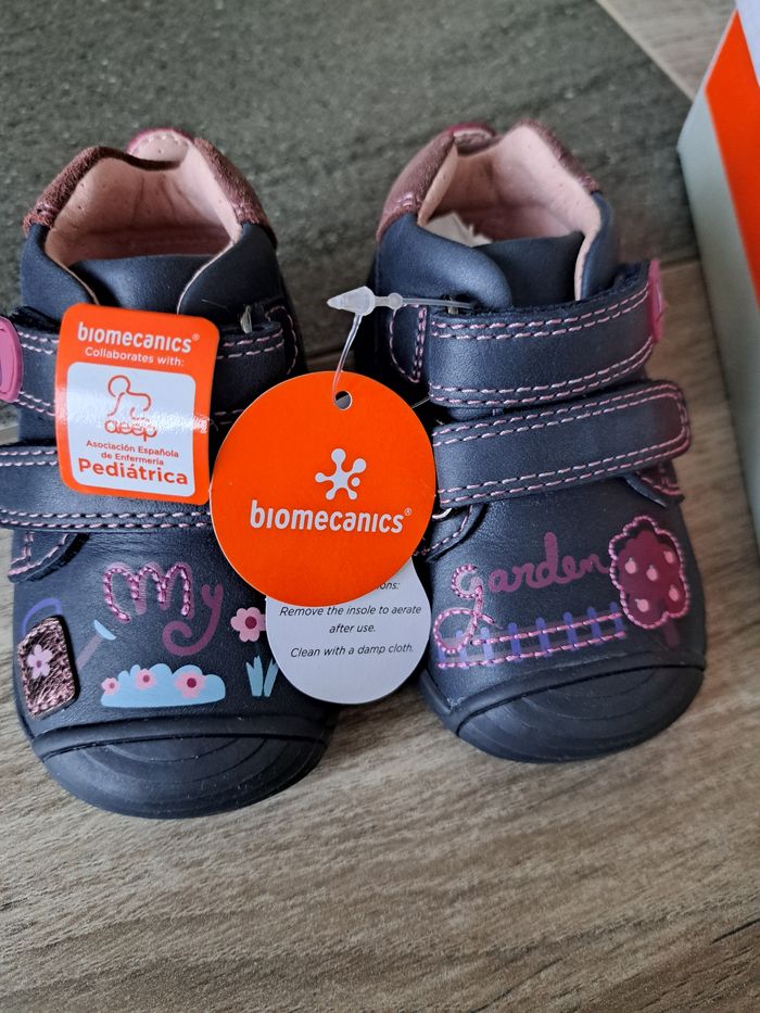 Chaussure pediatrica pointure 18