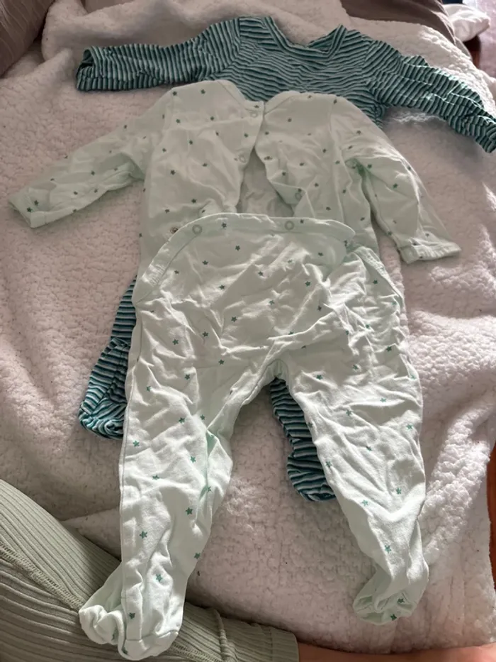 Lot de 2 pyjamas verbaudet 6 mois - photo numéro 3
