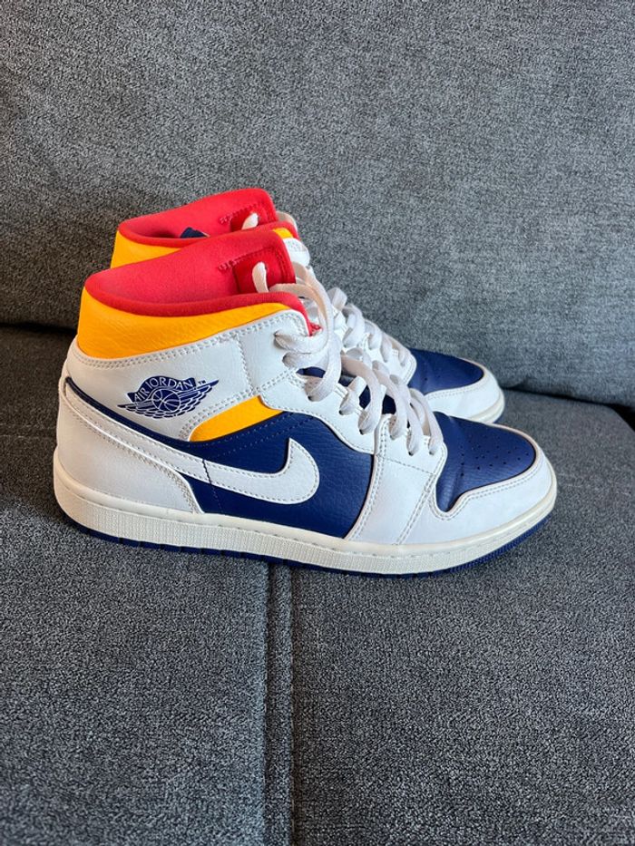 Jordan 1 mid bleu royal laser orange - photo numéro 2